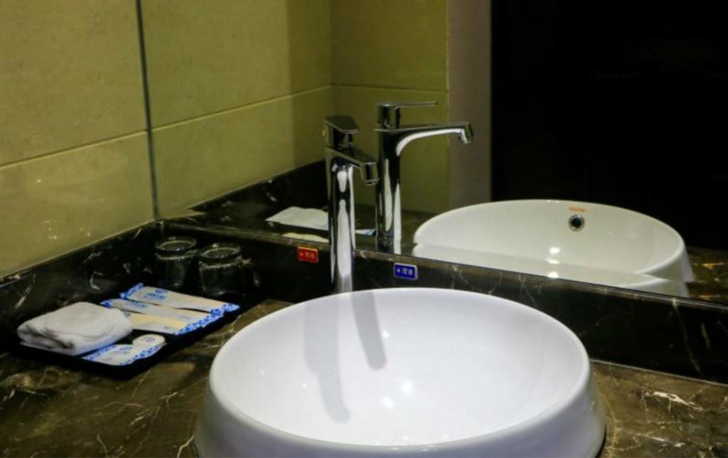 Zhuhai Liuhe Holiday Hotel Екстериор снимка